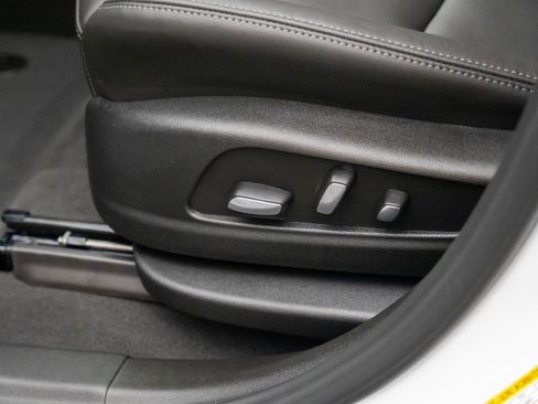 New 2025 Cadillac XT6 Premium Luxury w/ Technology Package image 17