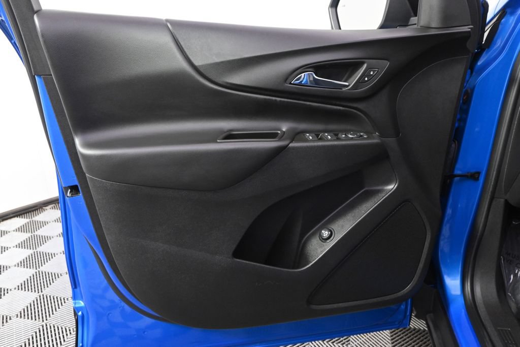 Used 2024 Chevrolet Equinox LT FWD image 22