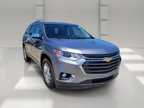 Used 2019 Chevrolet Traverse LT w/ LPO, Floor Liner Package FWD image 3