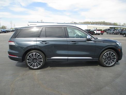 Used 2022 Lincoln Aviator Black Label w/ Dynamic Handling Package image 4