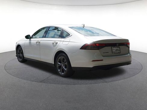 Used 2023 Honda Accord EX image 4
