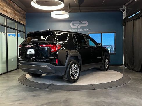 Used 2025 GMC Terrain Elevation AWD/4WD image 3