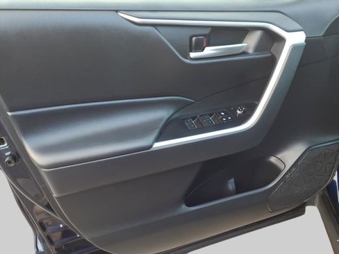 Used 2024 Toyota RAV4 XLE w/ Convenience Package image 14