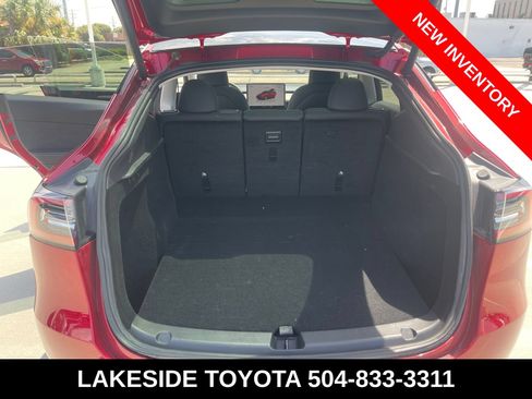 Used 2024 Tesla Model Y Long Range AWD/4WD image 17