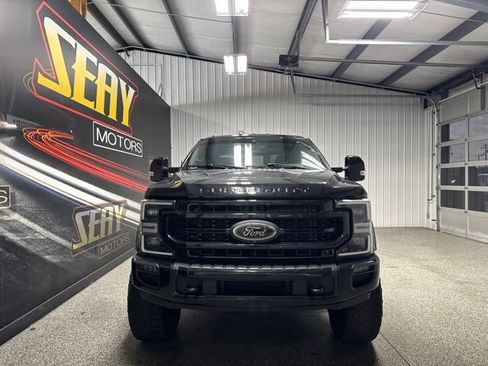 Used 2022 Ford F350 Lariat w/ Tremor Off-Road Package AWD/4WD image 19