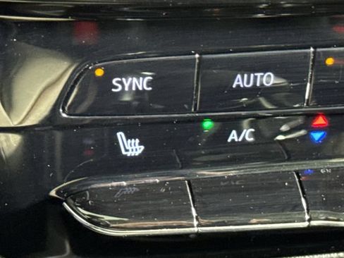 Used 2024 Buick Encore GX Avenir w/ Avenir Technology Package AWD/4WD image 35