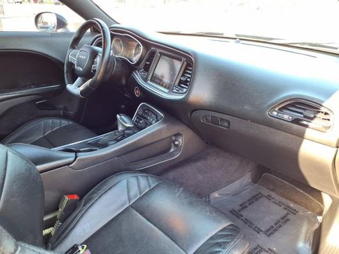 Used 2016 Dodge Challenger SRT w/ Technology Group RWD image 26
