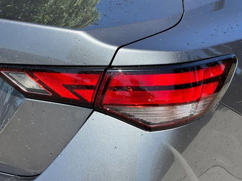 Certified 2025 Nissan Sentra SV FWD image 33