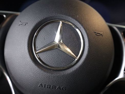 Used 2020 Mercedes-Benz GLC 300 4MATIC image 13