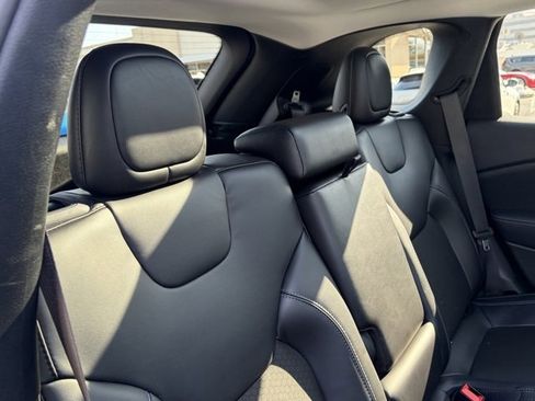 Used 2021 Jeep Cherokee Latitude Plus w/ Sun & Sound Group image 33