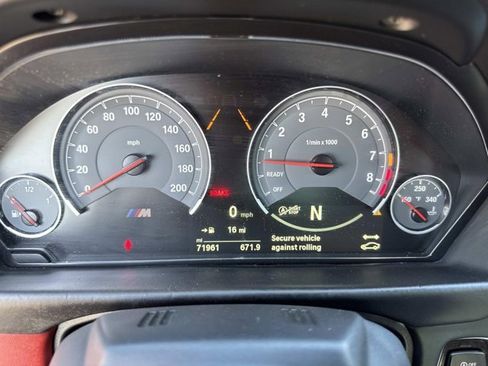 Used 2019 BMW M4 Convertible w/ Competition Package image 24