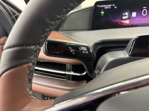 Used 2025 Lincoln Navigator L Reserve image 26