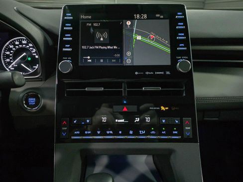 Used 2019 Toyota Avalon Limited w/ Advanced Safety Package image 25