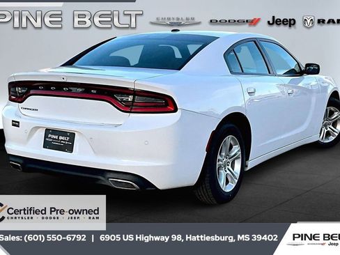 Certified 2022 Dodge Charger SXT image 11