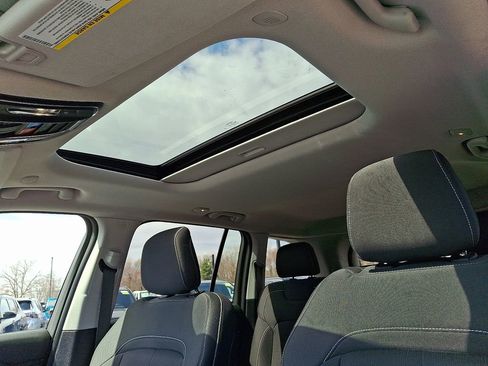 Certified 2023 Jeep Grand Cherokee Laredo X image 14