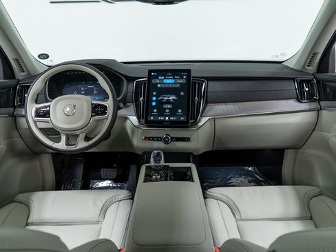 New 2026 Volvo XC90 B6 Ultra image 15