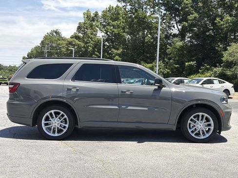 Used 2024 Dodge Durango GT RWD image 8