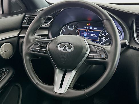 Used 2023 INFINITI QX55 Essential image 8