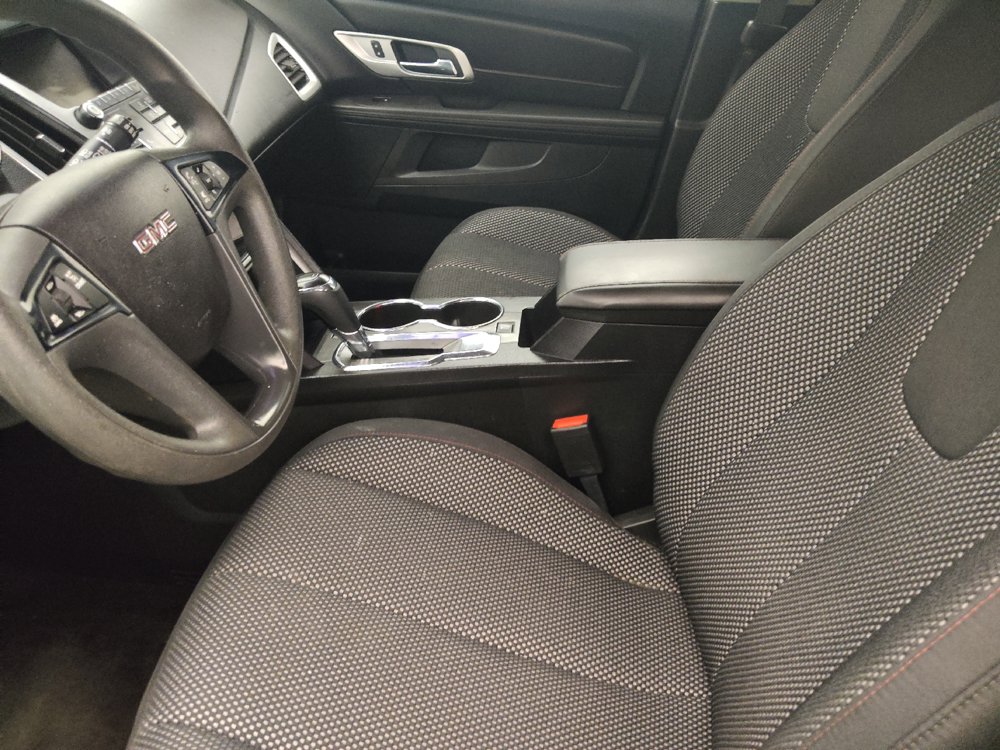 Used 2017 GMC Terrain SLE FWD image 17