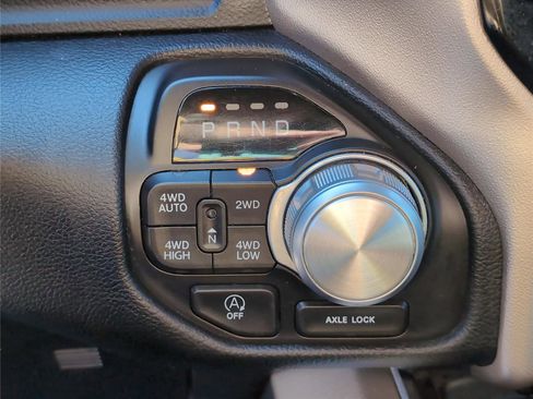 Used 2019 RAM 1500 Laramie image 24