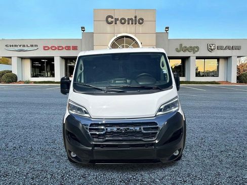 Used 2025 RAM ProMaster 2500 w/ Quick Order Package 22G SLT FWD image 8