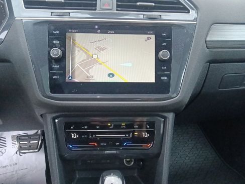 Used 2023 Volkswagen Tiguan SEL R-Line image 22