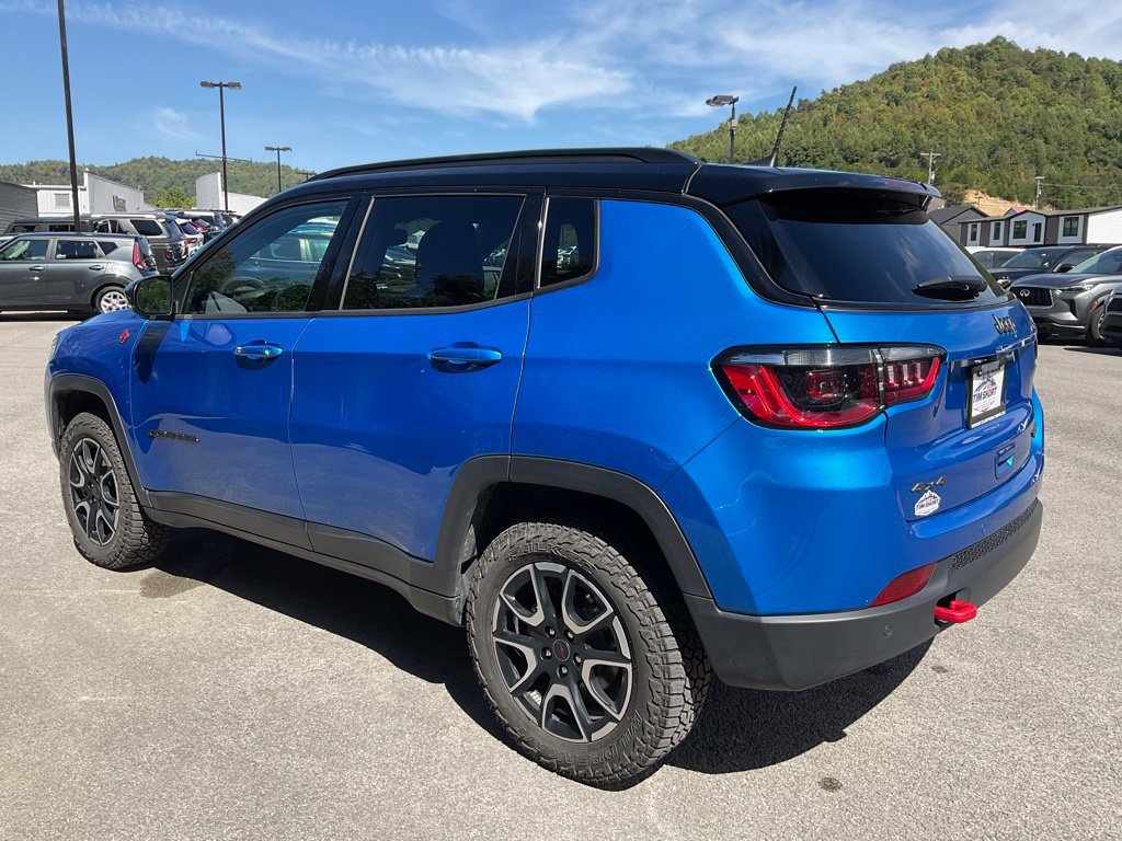 Used 2026 Jeep Compass Trailhawk AWD/4WD image 4