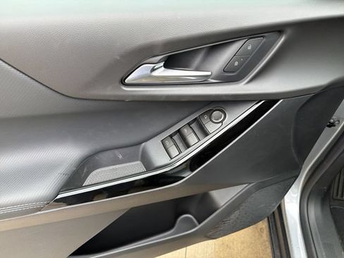 New 2026 Chevrolet Equinox LT w/ Safety and Technology Package FWD image 14