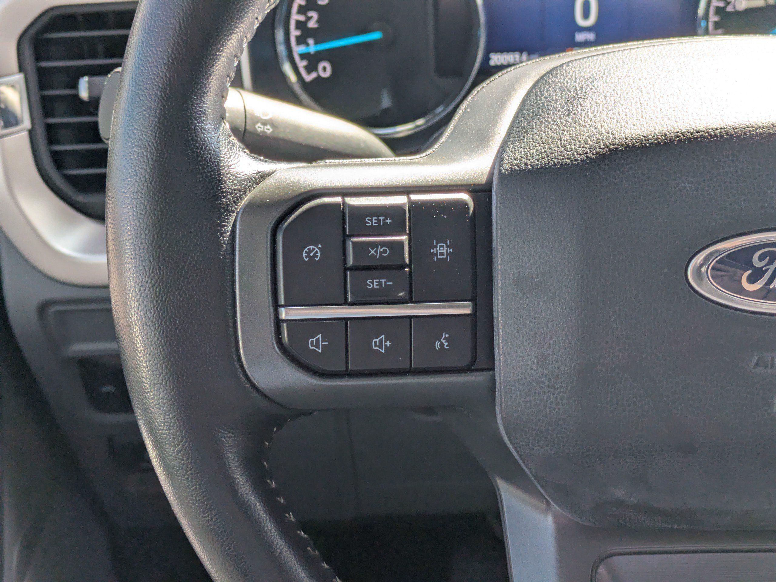 Used 2022 Ford F150 XLT w/ Equipment Group 301A Mid AWD/4WD image 18
