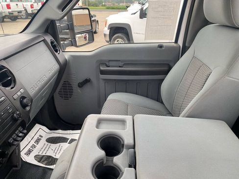 Used 2016 Ford F250 XL w/ Power Equipment Group AWD/4WD image 14