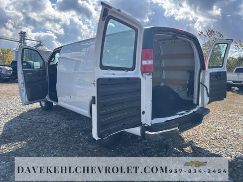 Certified 2023 Chevrolet Express 2500 w/ Driver Convenience Package image 18