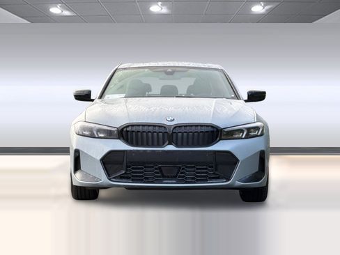 Used 2026 BMW 330i Sedan w/ M Sport Package RWD image 6