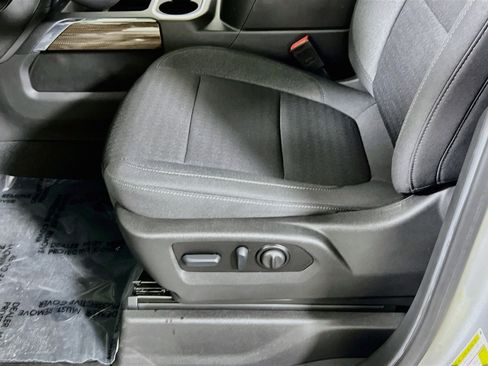 Used 2022 Chevrolet Silverado 1500 LT Trail Boss AWD/4WD image 18