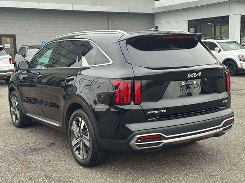 Used 2023 Kia Sorento SX Prestige w/ Panoramic Sunroof Package image 7