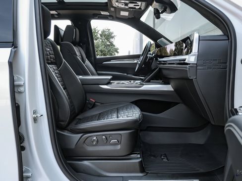 Used 2025 Cadillac Escalade V w/ LPO, Floor Liner Package image 47