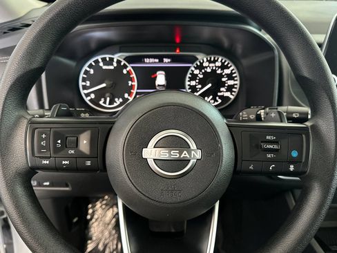 Used 2024 Nissan Rogue SV AWD/4WD image 30