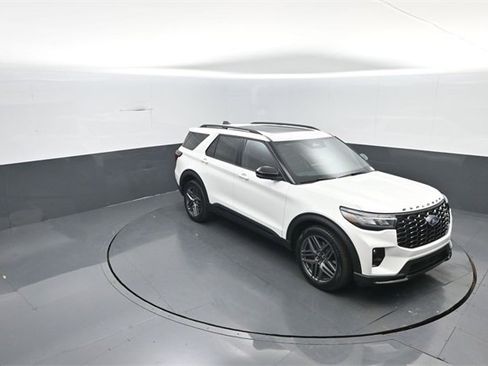 New 2026 Ford Explorer ST w/ Sun And Sound Package image 20