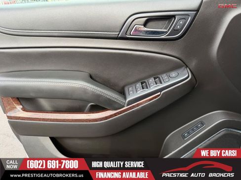 Used 2017 GMC Yukon SLT AWD/4WD image 21