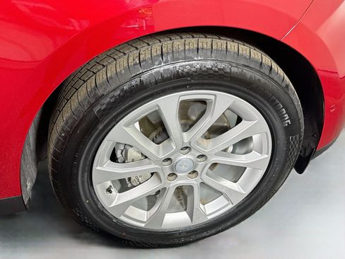 Used 2025 Land Rover Range Rover Sport SE AWD/4WD image 32