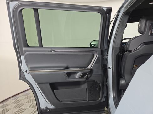 Used 2024 Rivian R1S Adventure Dual AWD/4WD image 17