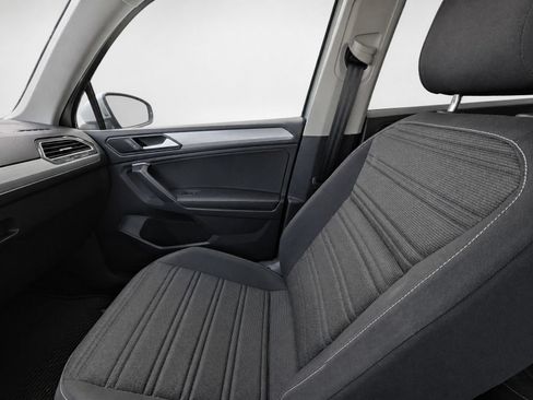 Used 2024 Volkswagen Tiguan S FWD image 18