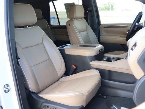 Used 2021 Chevrolet Tahoe Premier RWD image 24