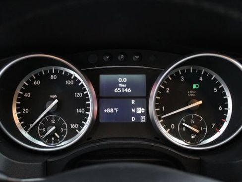 Used 2012 Mercedes-Benz R 350 4MATIC image 21