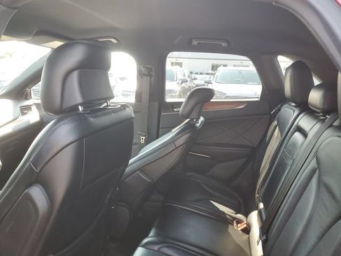 Used 2018 Lincoln MKC Select w/ Select Plus Package AWD/4WD image 10