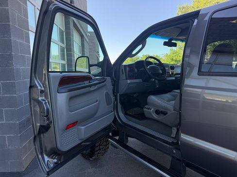 Used 2007 Ford F350 Lariat AWD/4WD image 18