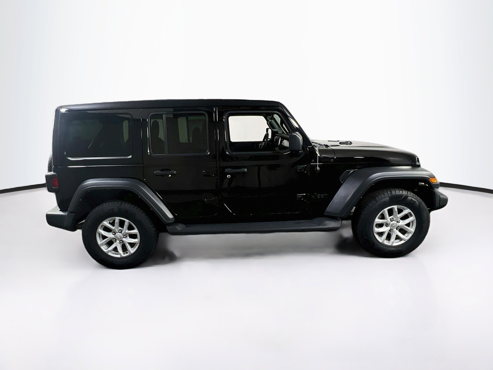 Used 2023 Jeep Wrangler Unlimited Sport w/ Sun And Sound Package AWD/4WD image 4