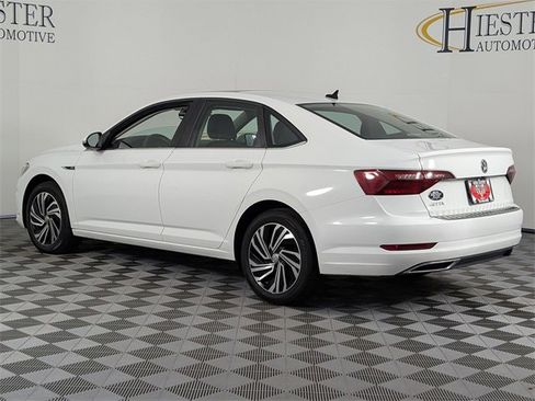 Used 2021 Volkswagen Jetta SEL Premium image 5