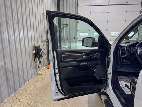 Used 2020 RAM 1500 Laramie AWD/4WD image 11
