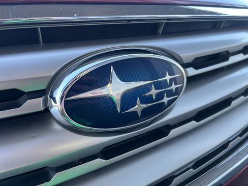 Used 2017 Subaru Outback 3.6R Limited AWD/4WD image 23