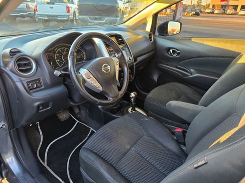 Used 2018 Nissan Versa Note SV image 3